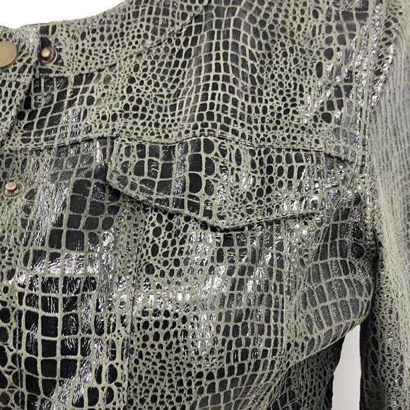 Ruby Rd alligator print snap button jacket - Picture 2 of 6